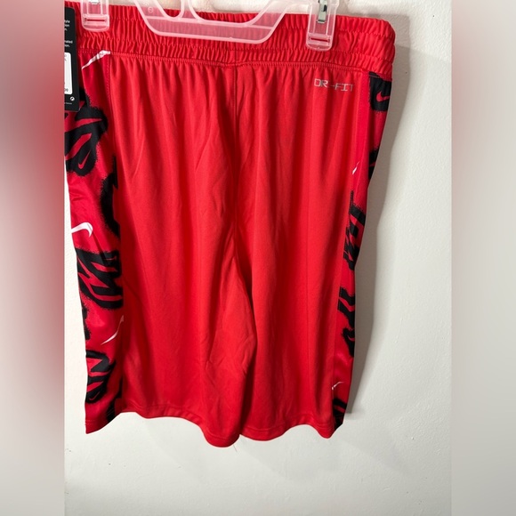 Nike Dri-FIT Trophy Big Kids' (Boys') Training Shorts size xl - Picture 3 of 6